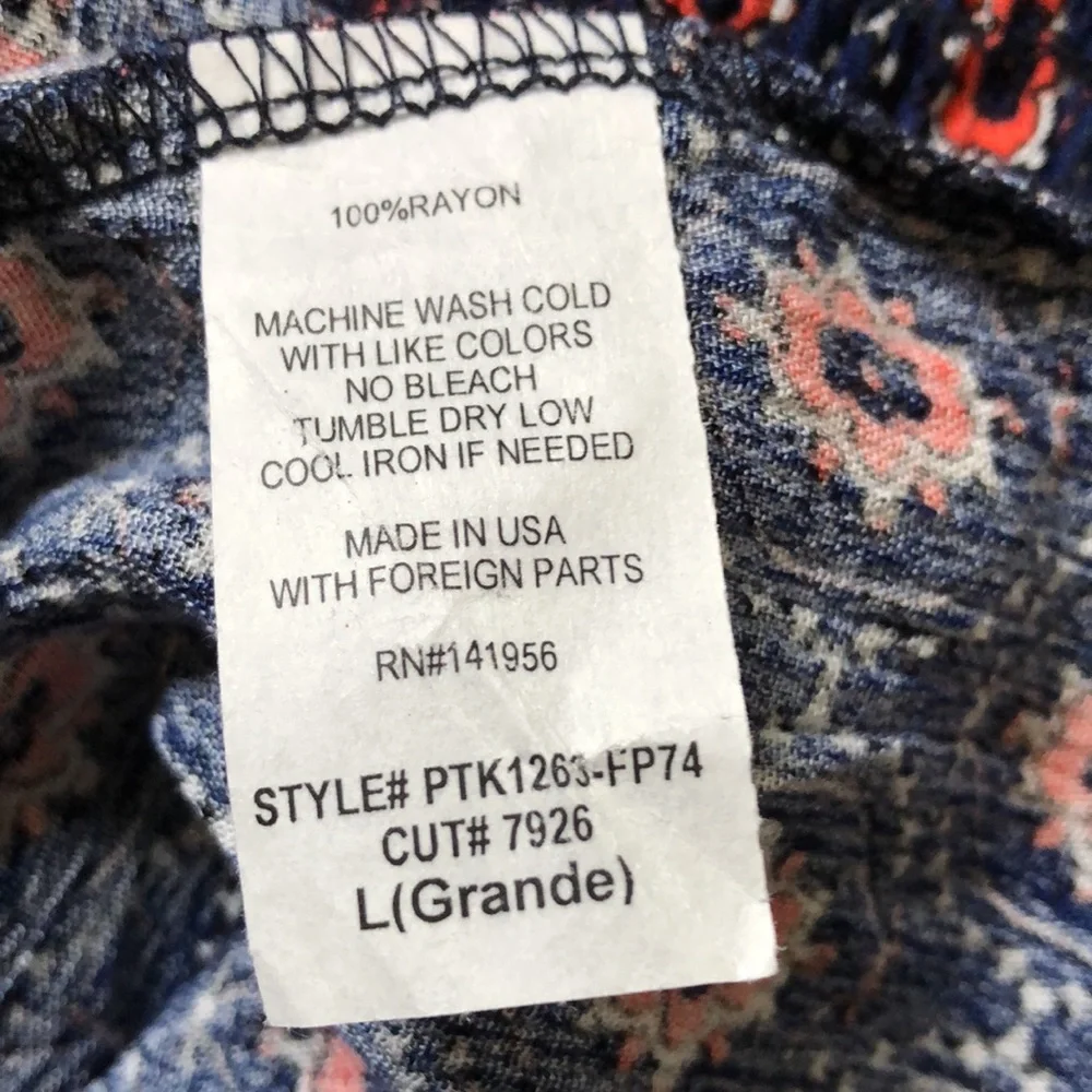🔥NWT🔥 Persaya Girl Smocked Cold Shoulder Top - Picture 5 of 6
